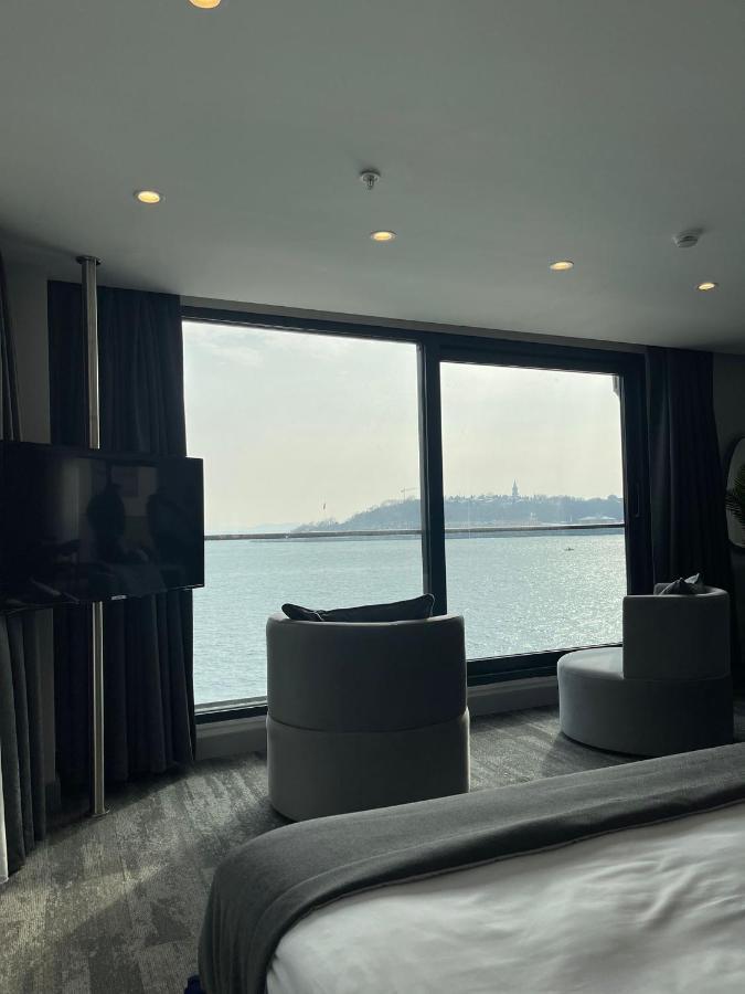Pera Bosphorus Hotel Istanbul Exterior photo