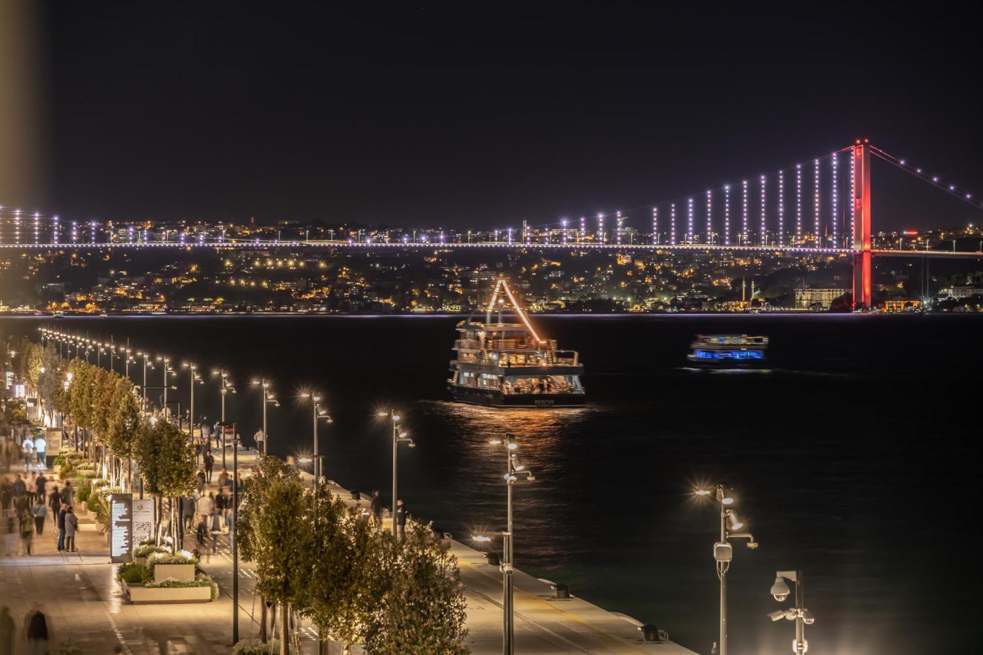 Pera Bosphorus Hotel Istanbul Exterior photo